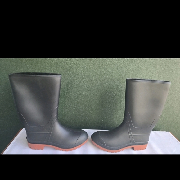 Spring Rain Boots Unisex NWOT Vintage Canadian Rubber Boots - Picture 10 of 16